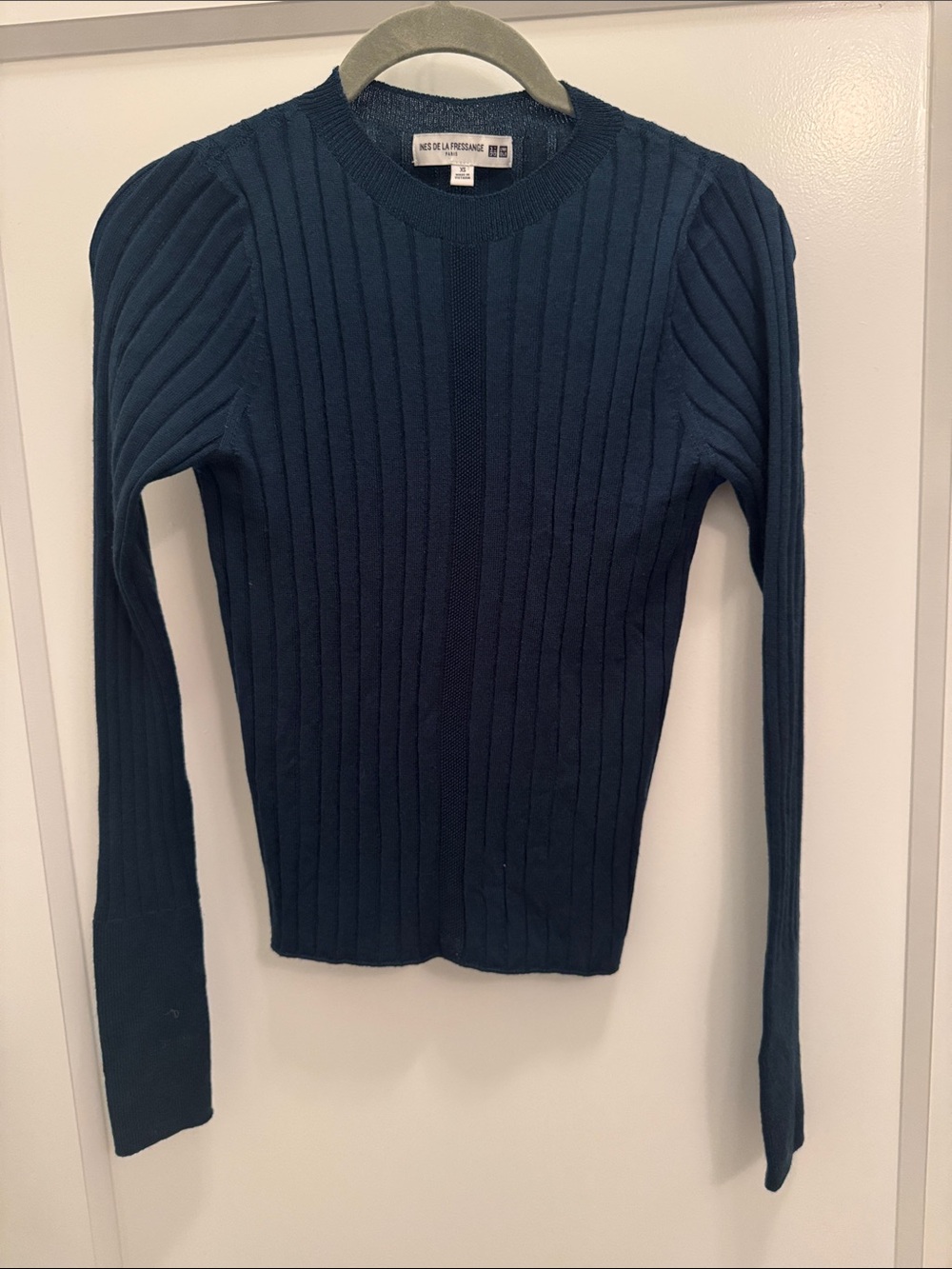 Uniqlo Navy Ribbed Crewneck Sweater